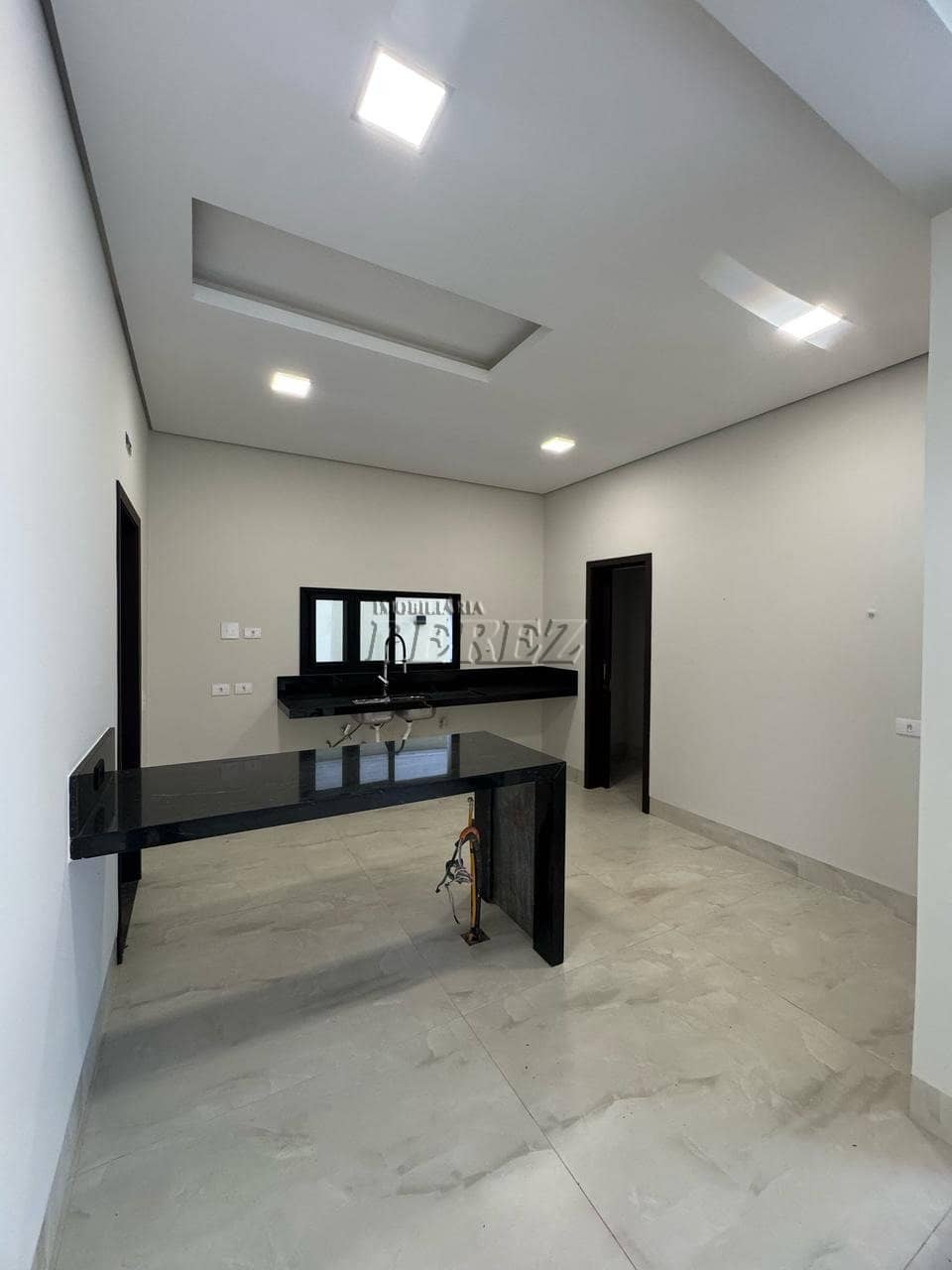 Casa  no Royal Forest, de 4 quartos, 332 m² à venda no Esperança - Londrina/PR - Foto 4