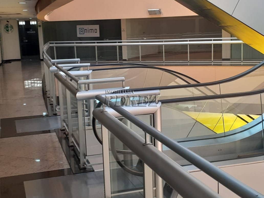 Salas no Empresarial Oscar Fuganti, 44 m² à venda no Centro - Londrina/PR - Foto 2