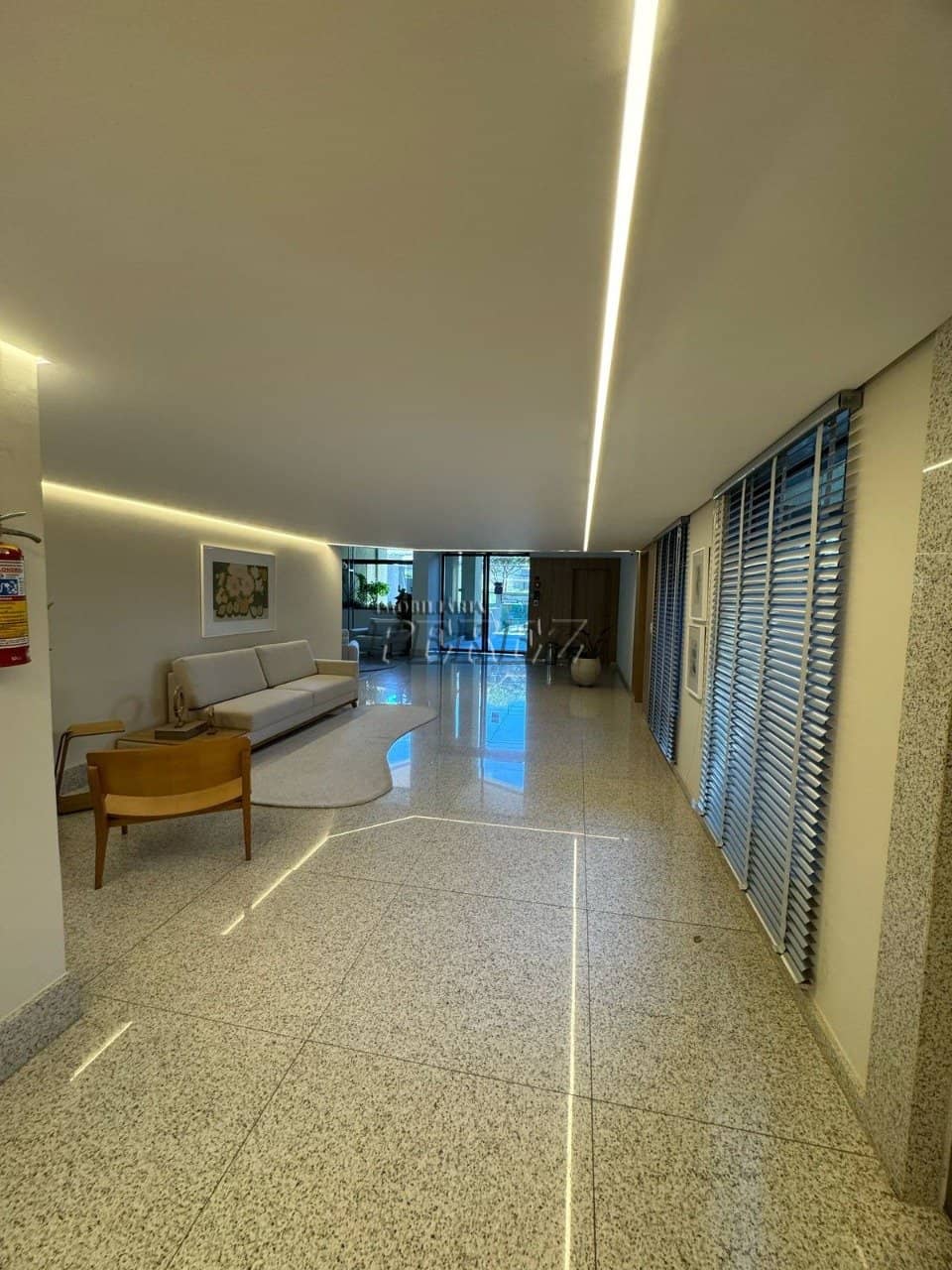 Apartamento no Edifício Residencial Rio De Janeiro, de 3 quartos, 183 m² à venda no Centro - Londrina/PR - Foto 4