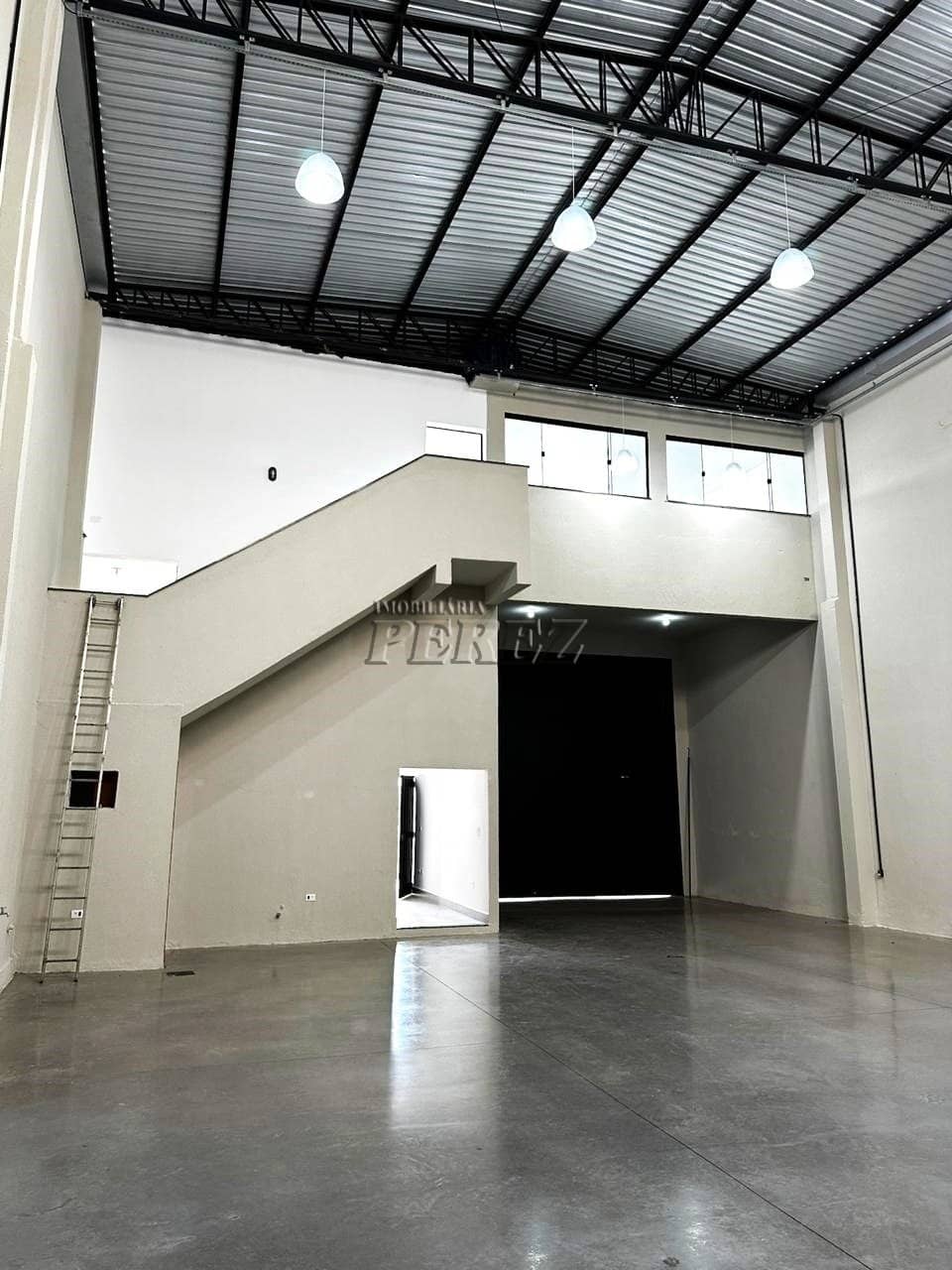 Galpão, 420 m² para alugar no Portal De Versalhes 1 - Londrina/PR - Foto 1
