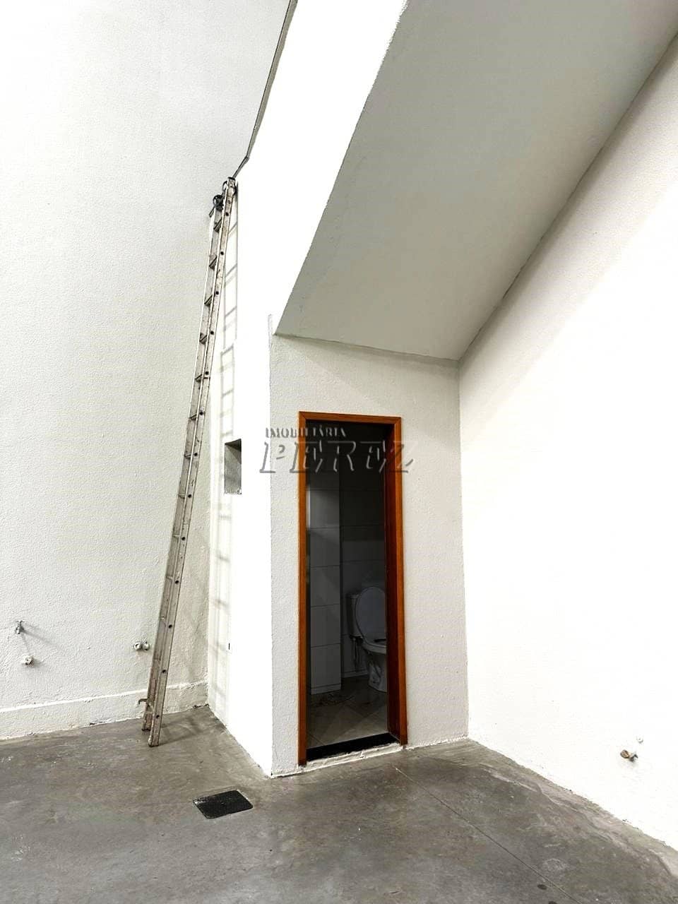 Galpão, 420 m² para alugar no Portal De Versalhes 1 - Londrina/PR - Foto 2