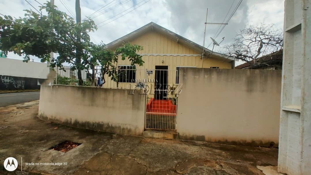 Casa, de 2 quartos, 220 m² à venda no Operária - Londrina/PR - Foto 1