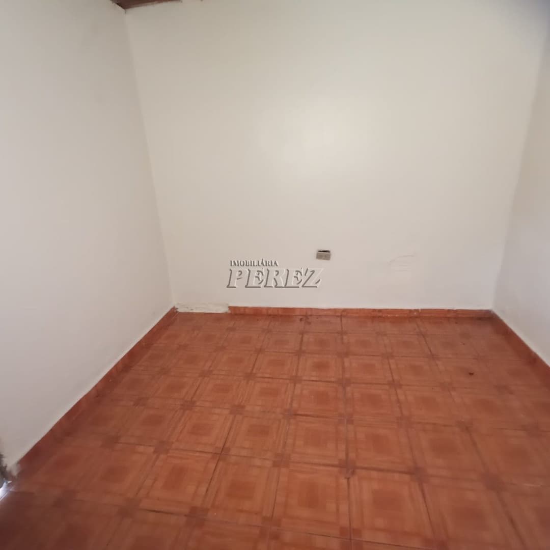Casa, de 3 quartos para alugar no Centro - Sertanópolis/PR - Foto 9