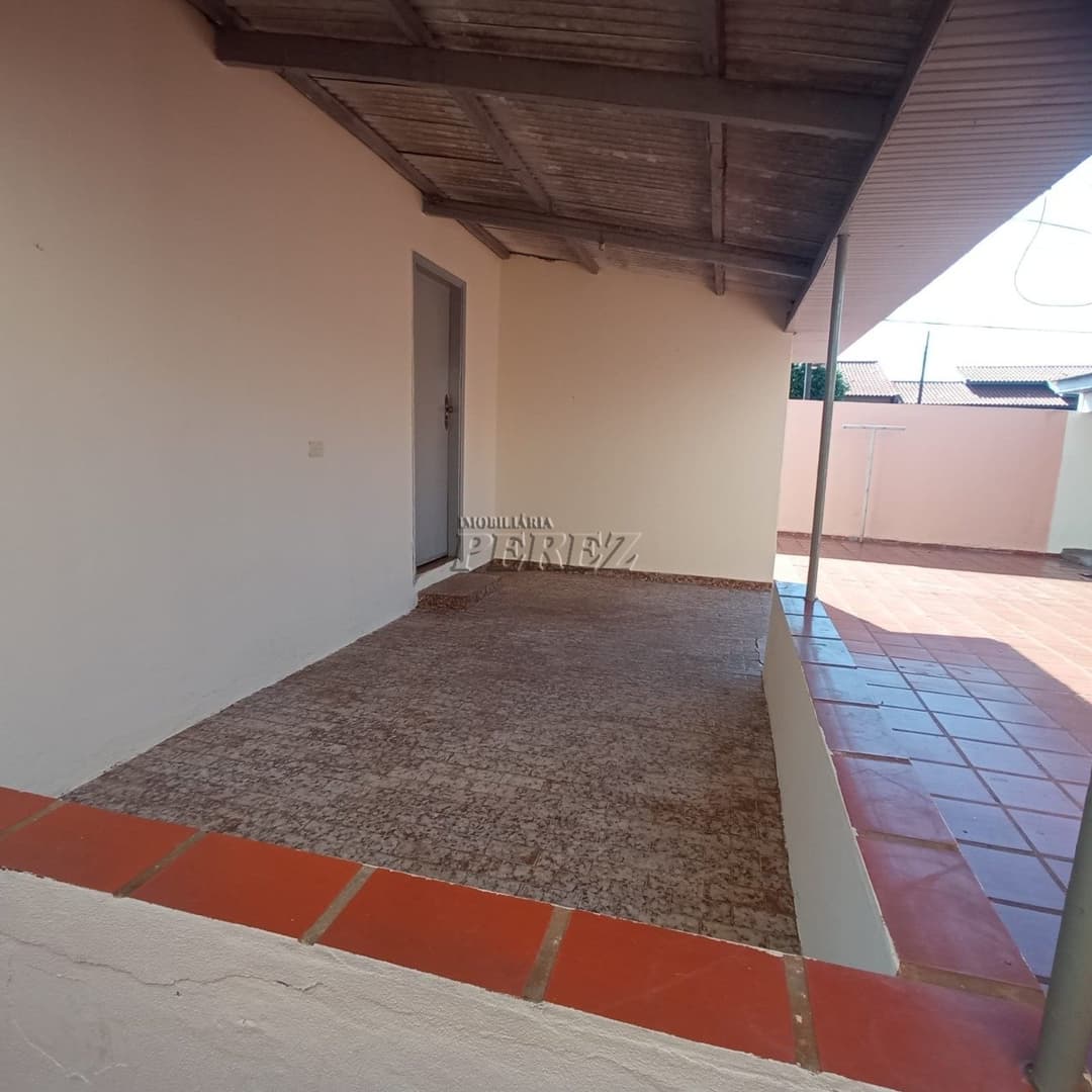 Casa, de 3 quartos para alugar no Centro - Sertanópolis/PR - Foto 24