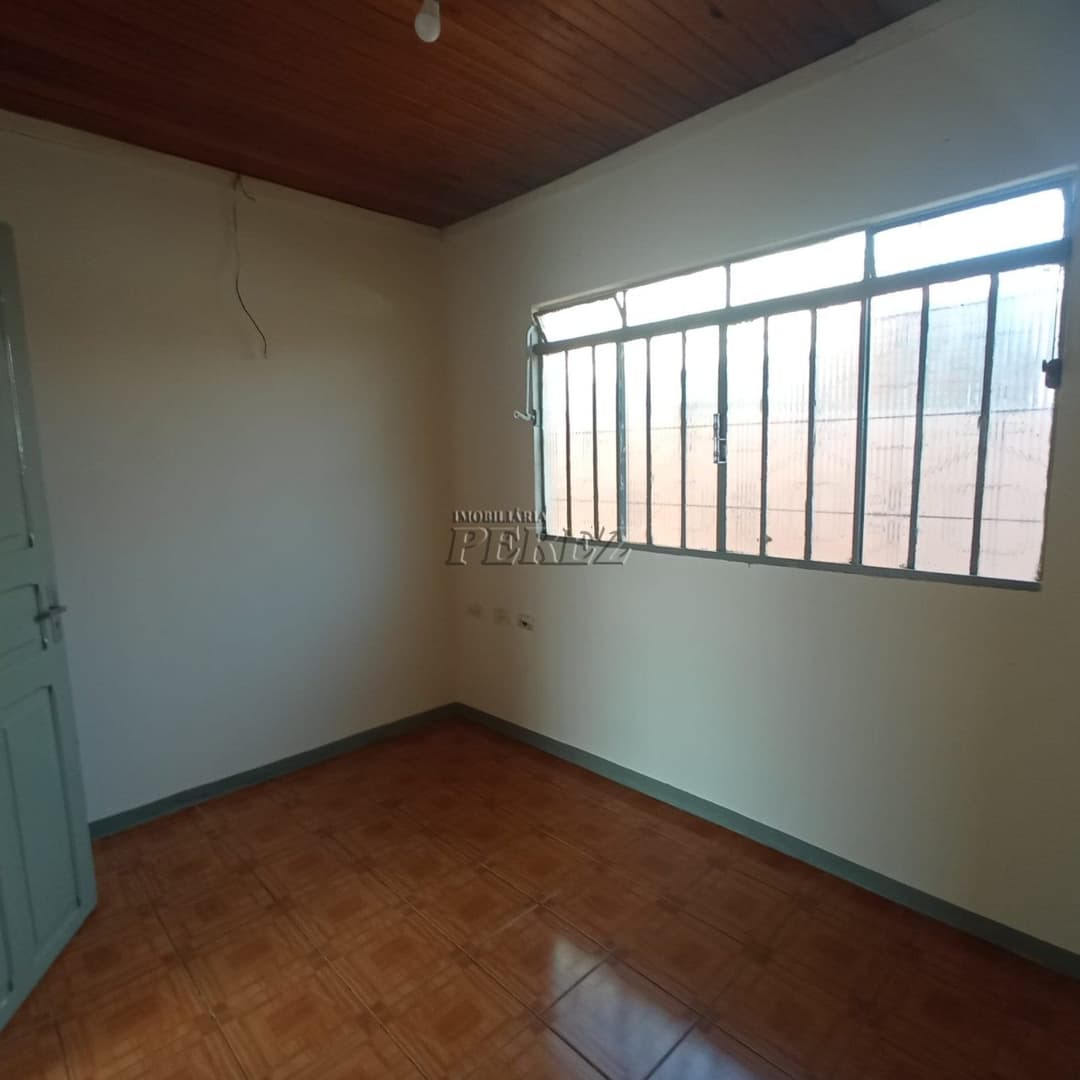 Casa, de 3 quartos para alugar no Centro - Sertanópolis/PR - Foto 11