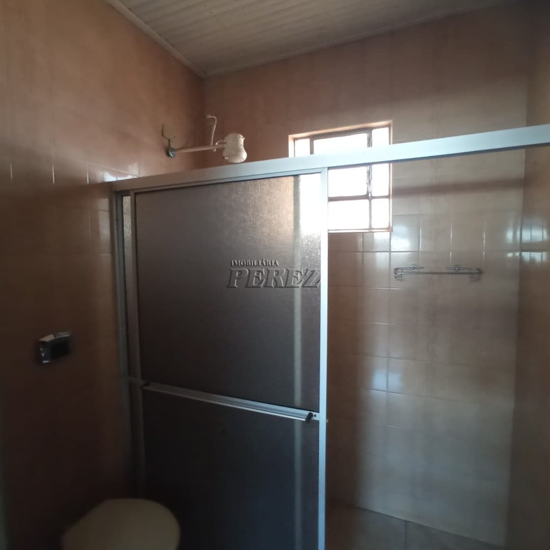 Casa, de 3 quartos para alugar no Centro - Sertanópolis/PR - Foto 15