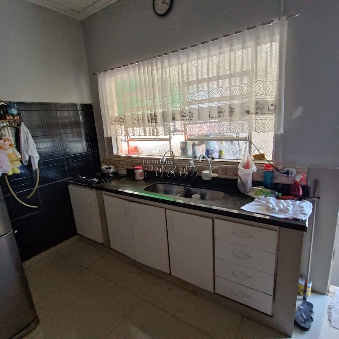 Casa, de 3 quartos, 220 m² à venda no Bela Vista - Londrina/PR - Foto 6