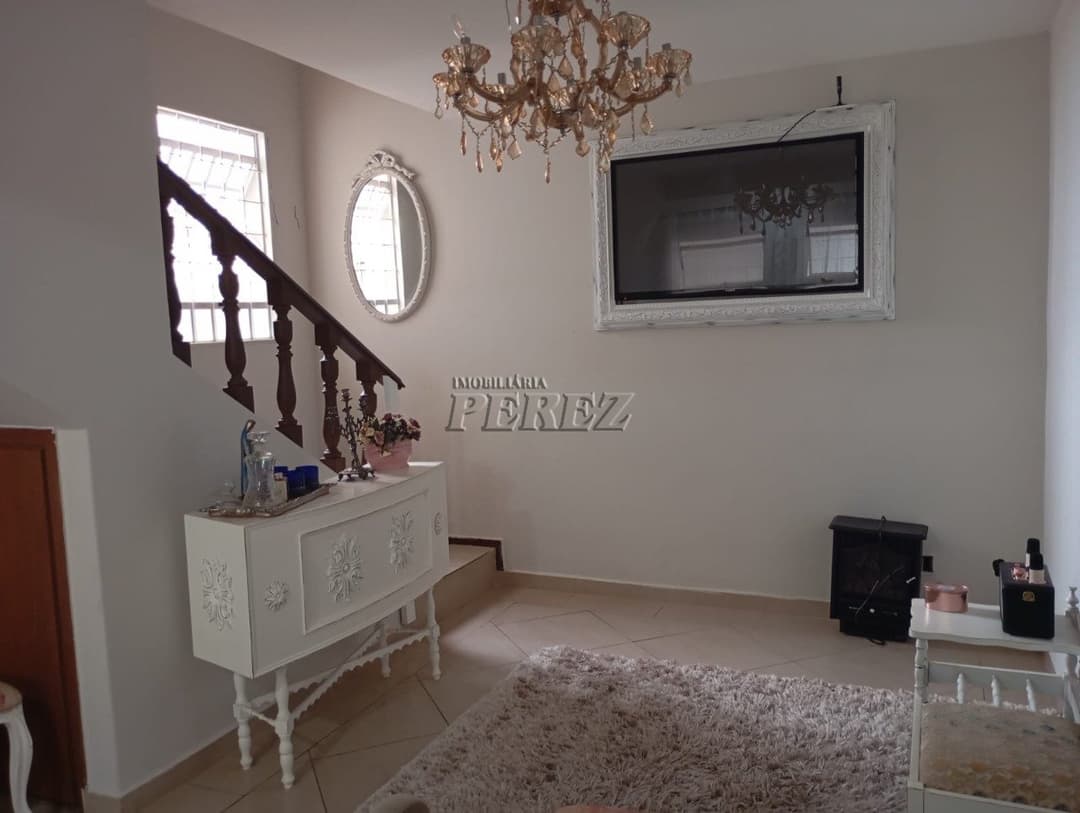 Casa, de 2 quartos, 280 m² à venda no Bancários - Londrina/PR - Foto 3