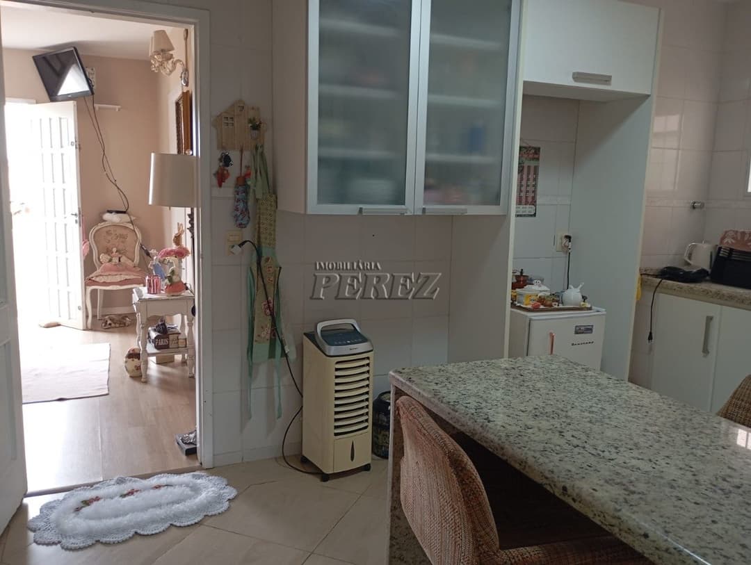 Casa, de 2 quartos, 280 m² à venda no Bancários - Londrina/PR - Foto 8