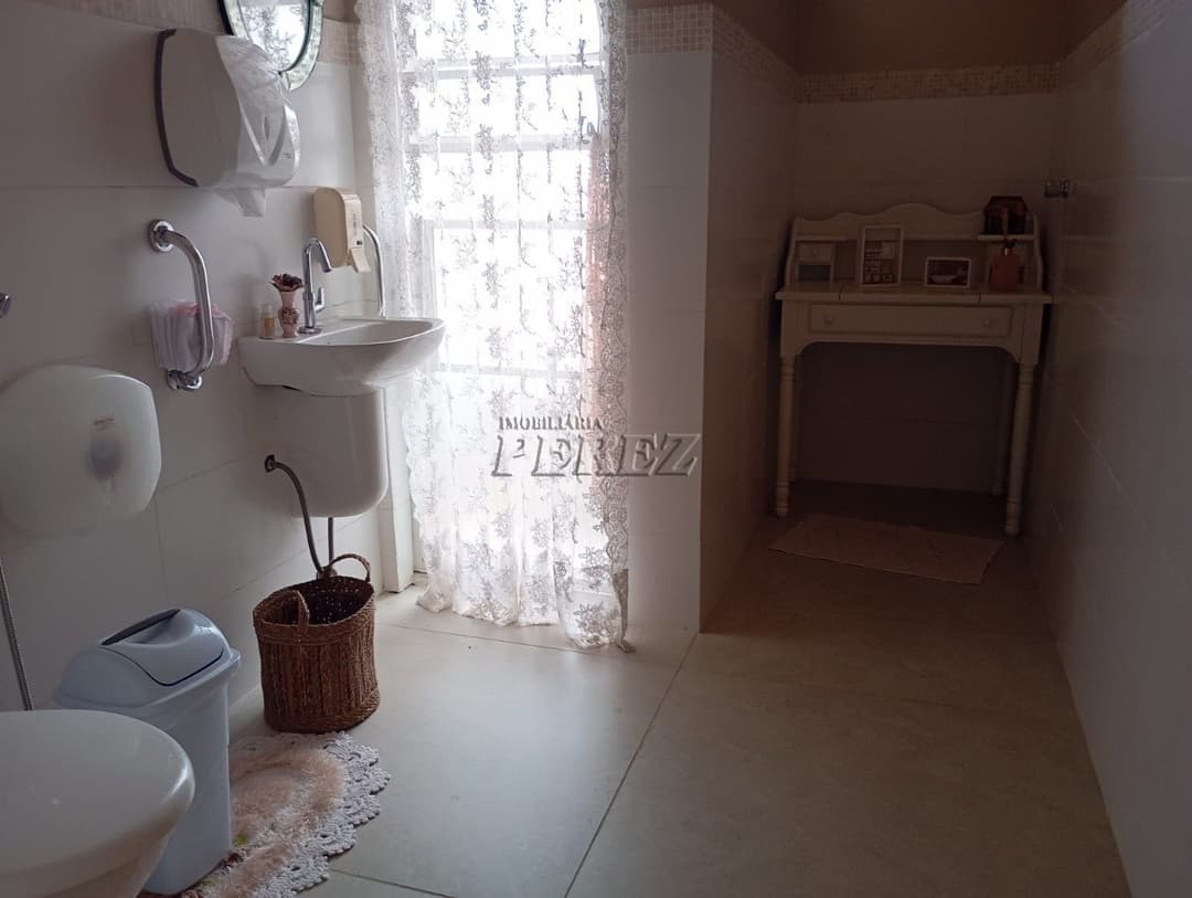 Casa, de 2 quartos, 280 m² à venda no Bancários - Londrina/PR - Foto 24