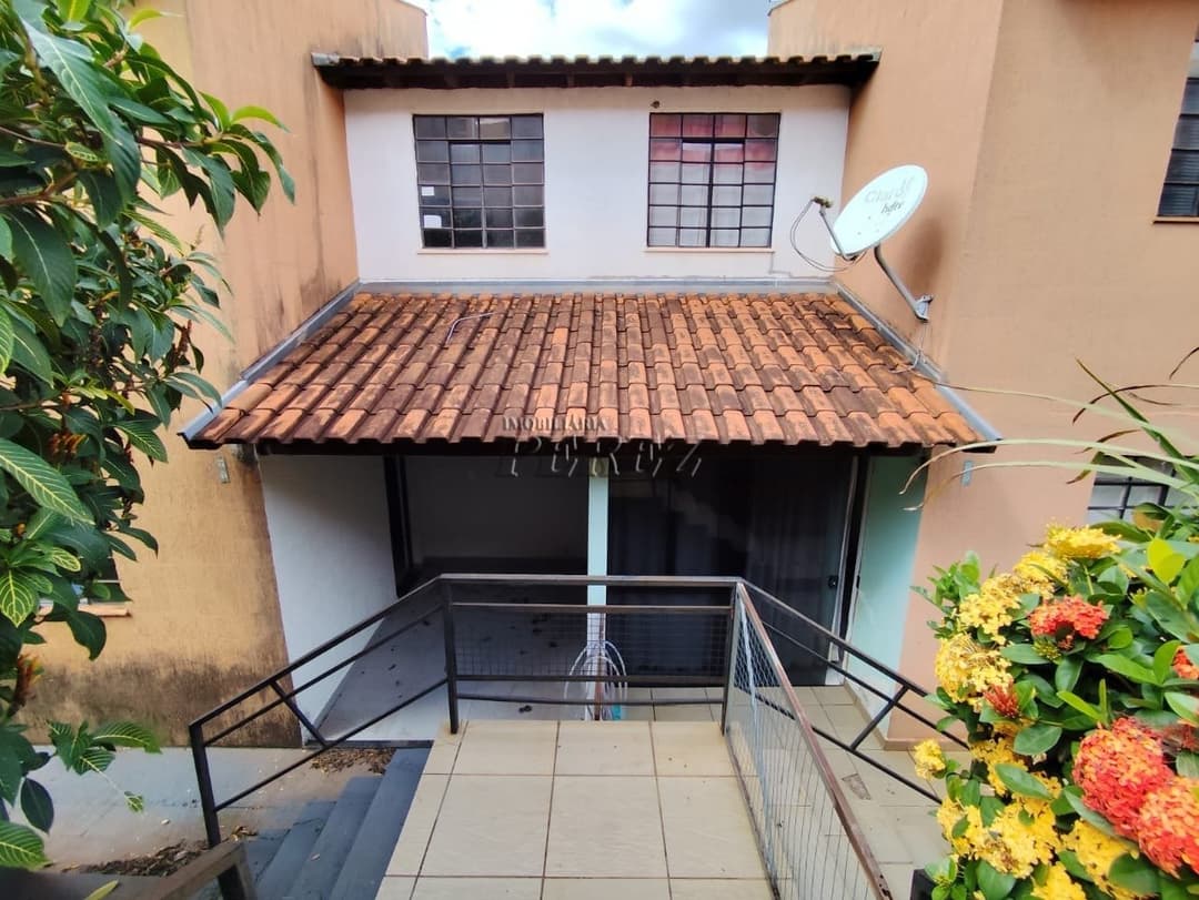 Casa  no Aurora Tropical, de 3 quartos, 60 m² para alugar no Jardim Tókio - Londrina/PR - Foto 1