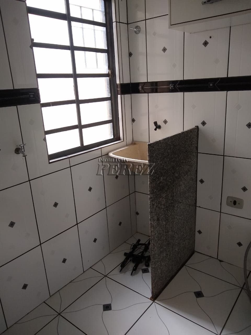 Apartamento no Vista Bela V, de 2 quartos, 48 m² para alugar no Jardim Maria Celina - Londrina/PR - Foto 4