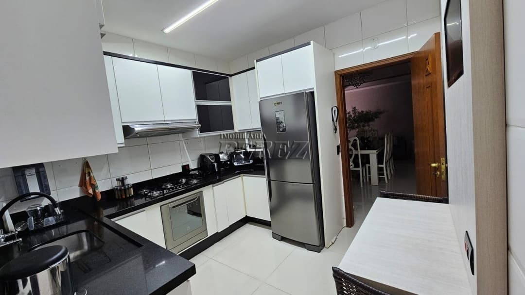 Casa  no Condomínio Residencial Bandeirantes, de 3 quartos, 250 m² à venda no Rodocentro - Londrina/PR - Foto 18