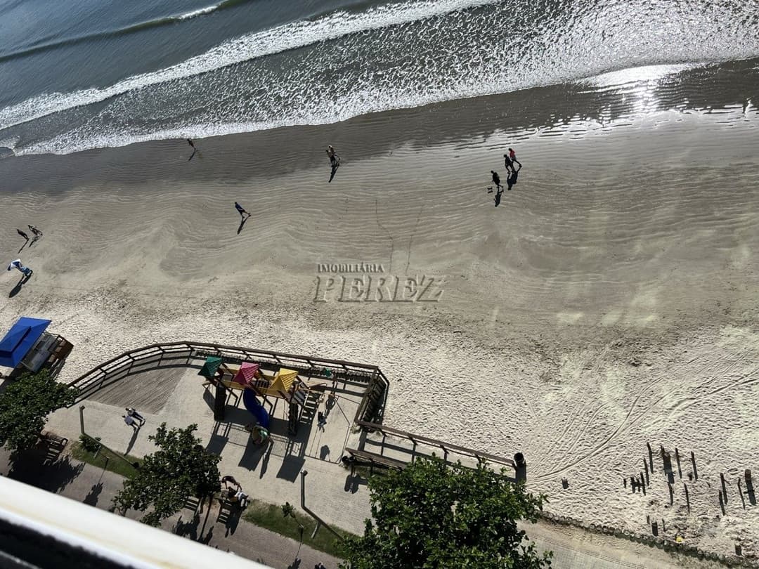 Apartamento de Alto Padrão Frente ao Mar - Edifício Palazzo Del Mare - Meia Praia, Itapema/SC - Foto 17