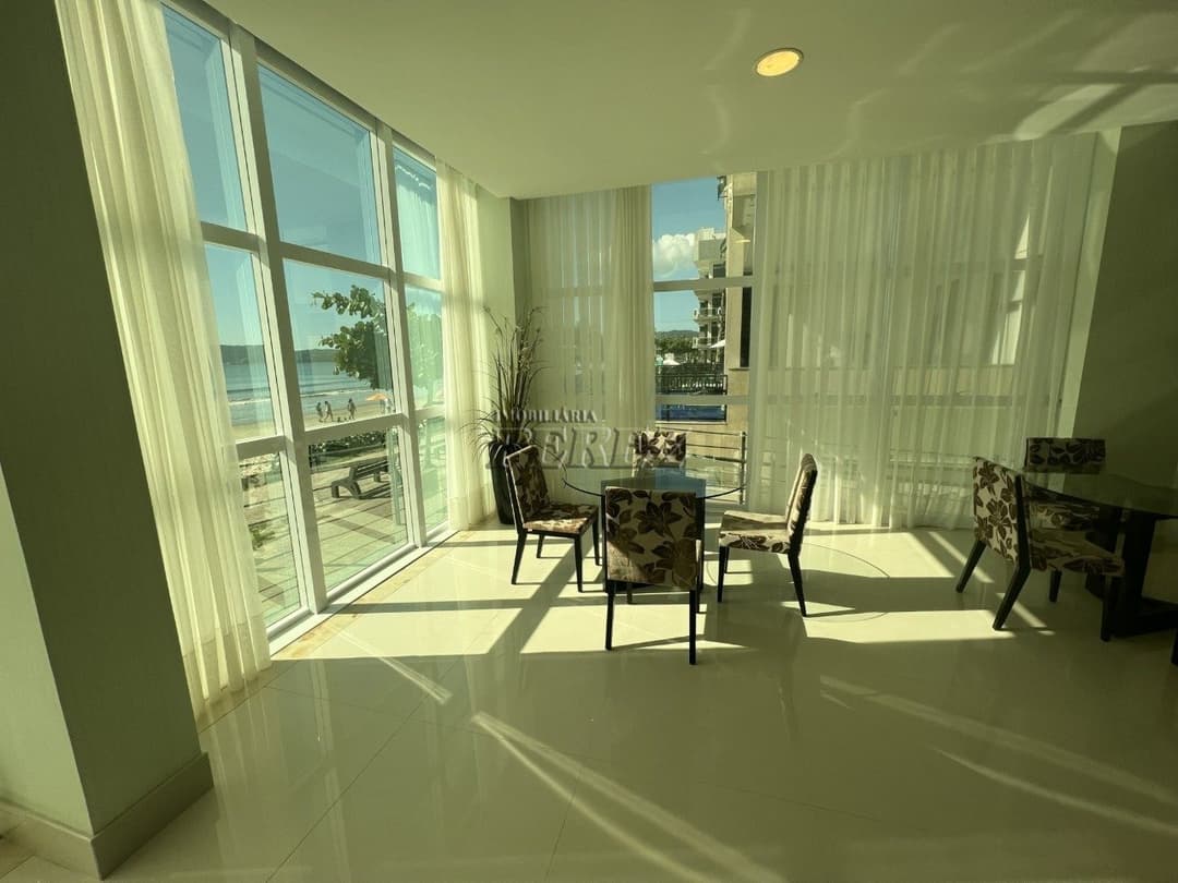 Apartamento de Alto Padrão Frente ao Mar - Edifício Palazzo Del Mare - Meia Praia, Itapema/SC - Foto 33