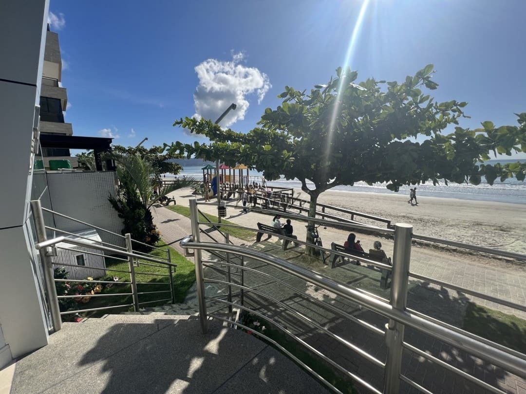 Apartamento de Alto Padrão Frente ao Mar - Edifício Palazzo Del Mare - Meia Praia, Itapema/SC - Foto 5