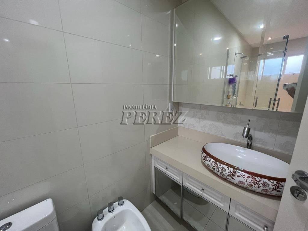 Apartamento de Alto Padrão à Venda - Frente Mar em Meia Praia, Itapema/SC na rua 241 - Foto 31
