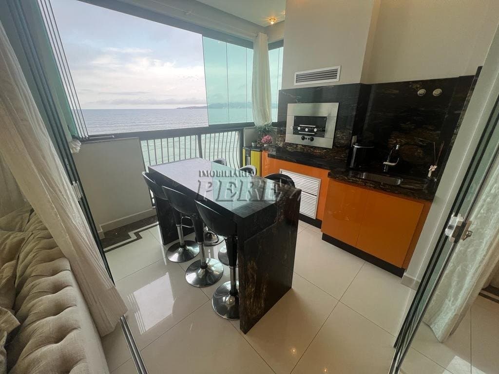 Apartamento de Alto Padrão à Venda - Frente Mar em Meia Praia, Itapema/SC na rua 241 - Foto 8