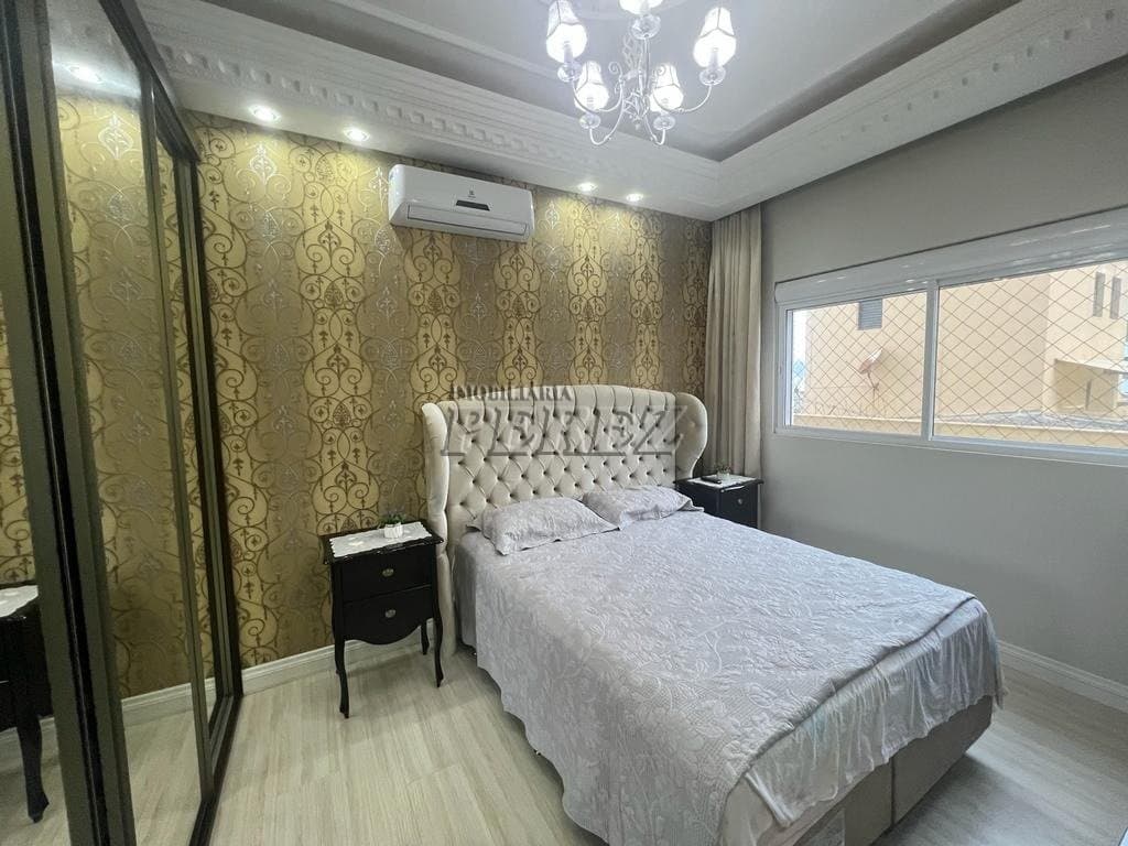Apartamento de Alto Padrão à Venda - Frente Mar em Meia Praia, Itapema/SC na rua 241 - Foto 17