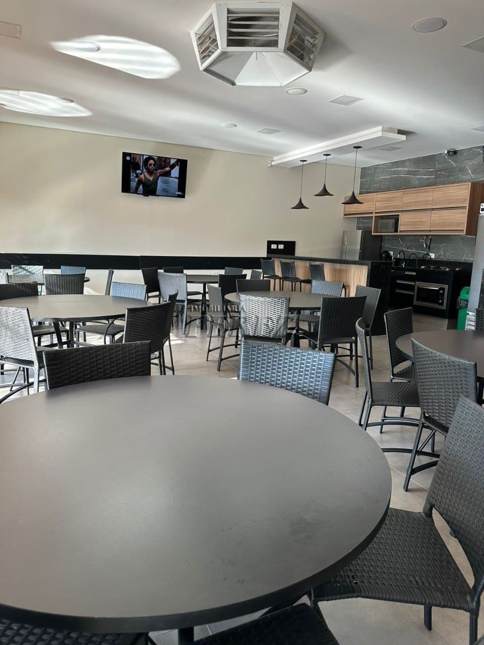 Imóvel Comercial de Alto Padrão à Venda - Jardim do Café  Cambé/PR Rua Antonio Alves Sobrinho - Foto 34