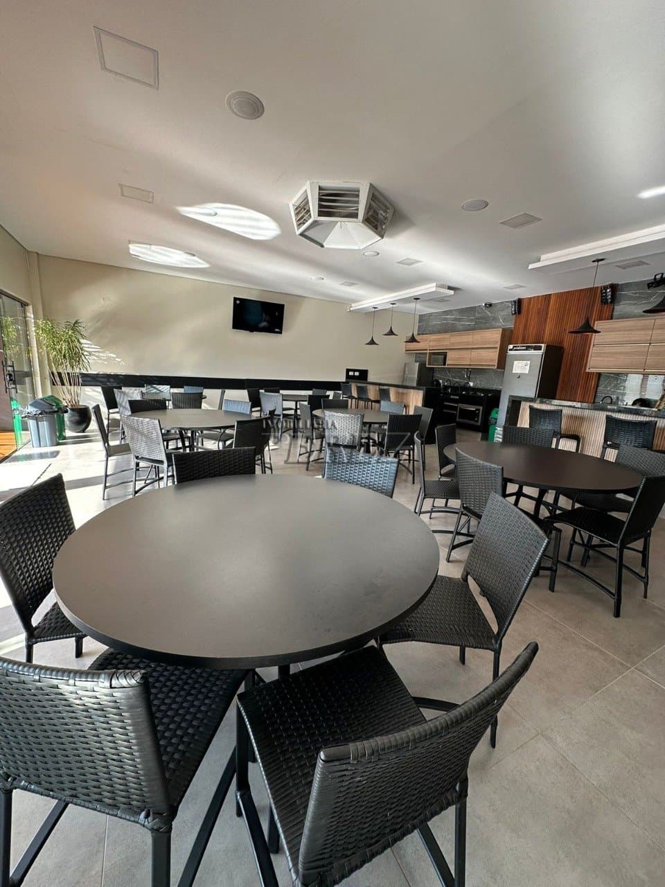 Imóvel Comercial de Alto Padrão à Venda - Jardim do Café  Cambé/PR Rua Antonio Alves Sobrinho - Foto 39