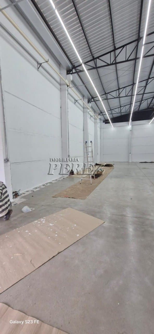 Galpão, 375 m² para alugar no São Lourenço - Londrina/PR - Foto 3