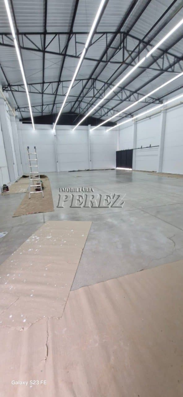 Galpão, 375 m² para alugar no São Lourenço - Londrina/PR - Foto 2