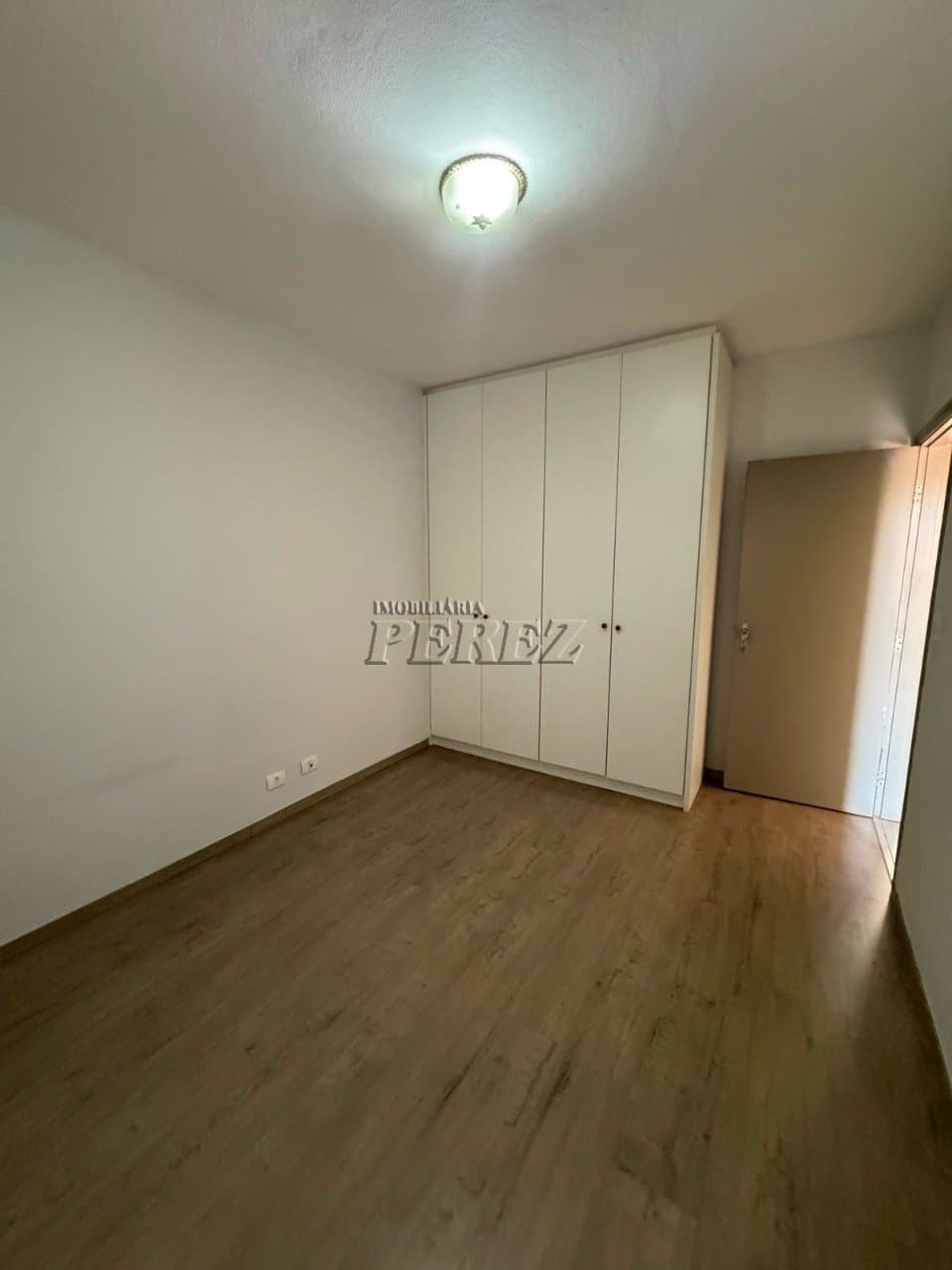 Apartamento no Edifício Caravelas, de 3 quartos, 103.29 m² à venda no Centro - Londrina/PR - Foto 10