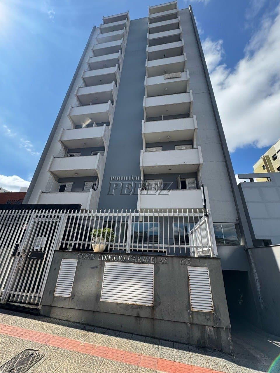 Apartamento no Edifício Caravelas, de 3 quartos, 103.29 m² à venda no Centro - Londrina/PR - Foto 0