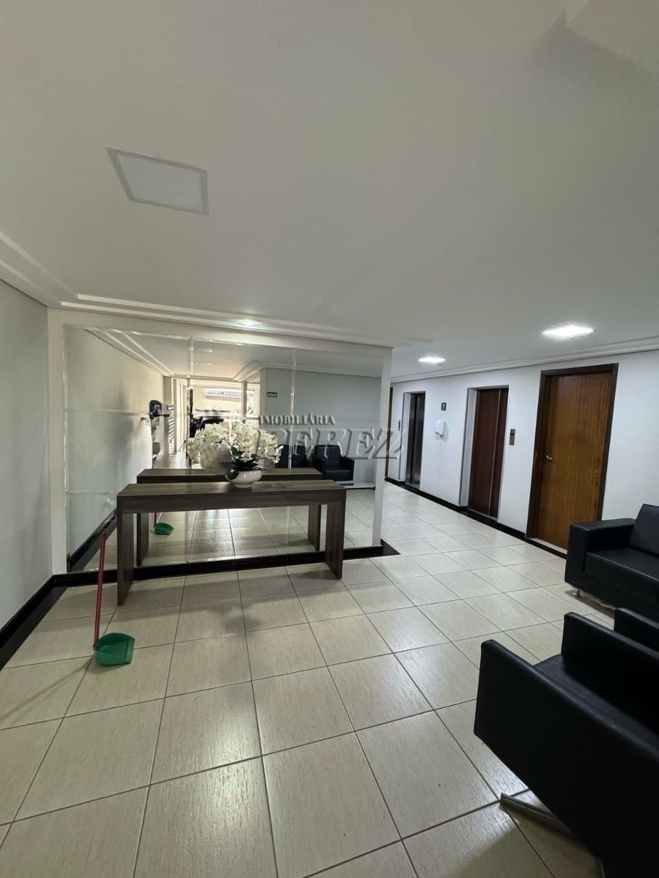 Apartamento no Edifício Caravelas, de 3 quartos, 103.29 m² à venda no Centro - Londrina/PR - Foto 1