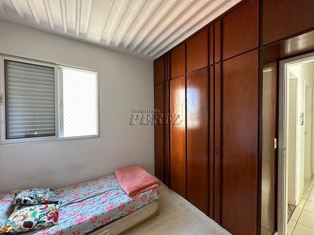 Apartamento no Edifício Saveiros, de 3 quartos, 70.24 m² à venda no Centro - Londrina/PR - Foto 8