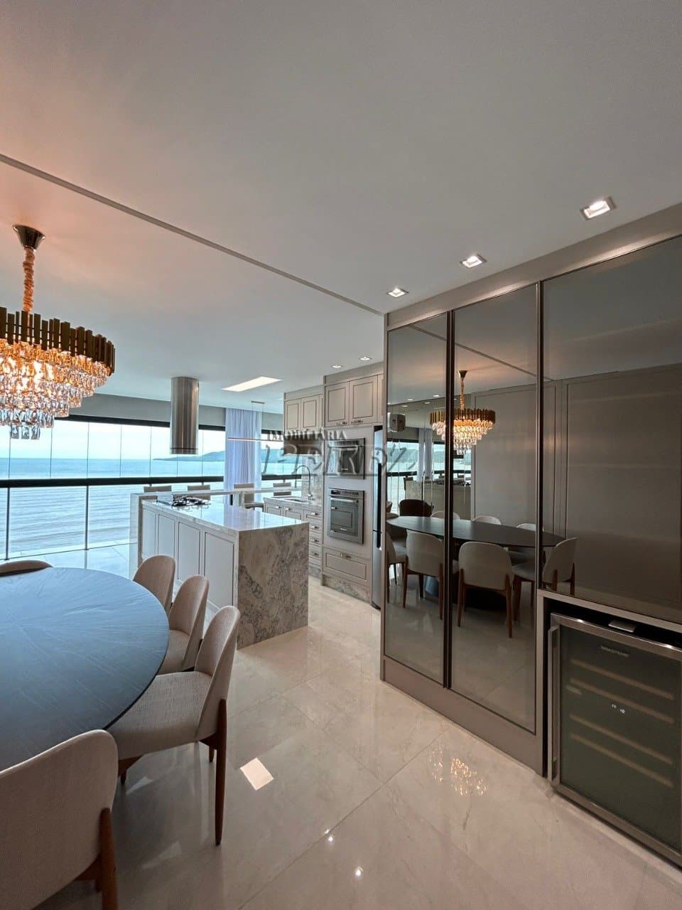 Rua 313 - Meia Praia | Apartamento de Alto Padrão | 04 Suítes | 180m² Privativos | 04 Vagas - Foto 10