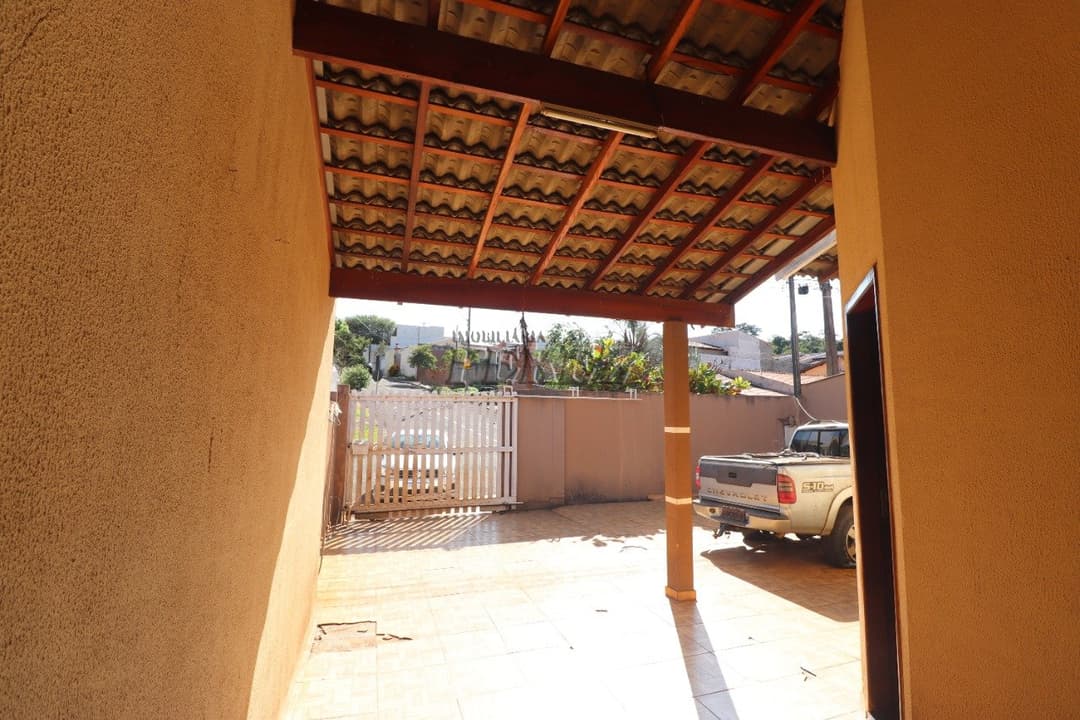 Casa, de 5 quartos, 180 m² para alugar no Jardim Planalto - Londrina/PR - Foto 16