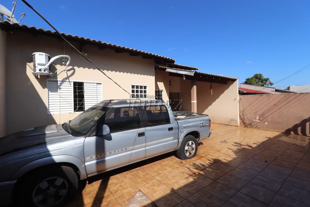 Casa, de 5 quartos, 180 m² para alugar no Jardim Planalto - Londrina/PR - Foto 19