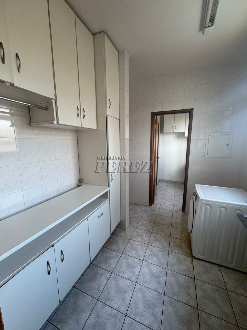 Apartamento no Edificio Bavaria, de 3 quartos, 138 m² à venda no Centro - Londrina/PR - Foto 9