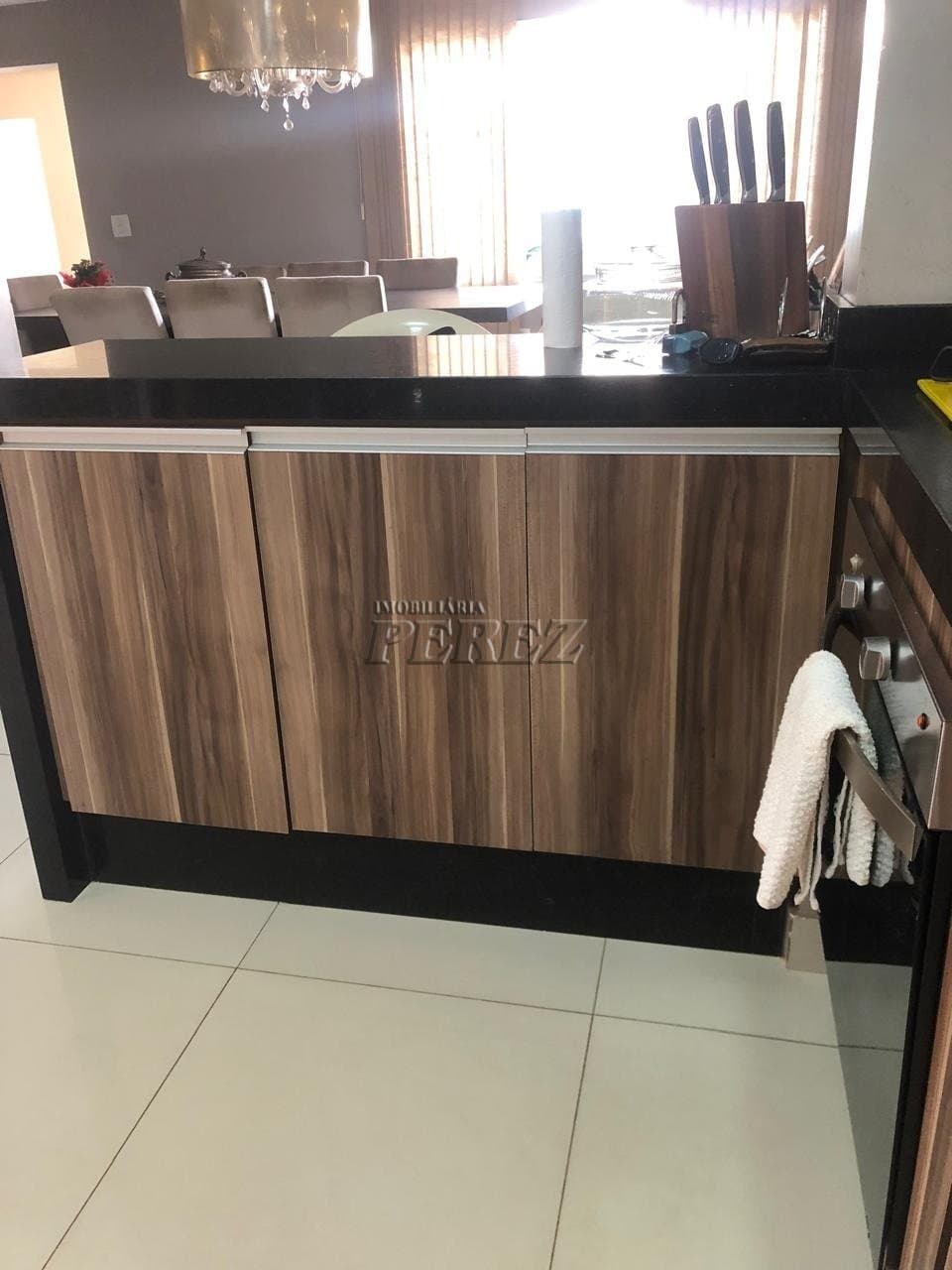 Casa, de 4 quartos, 270 m² à venda no Caravelle - Londrina/PR - Foto 5