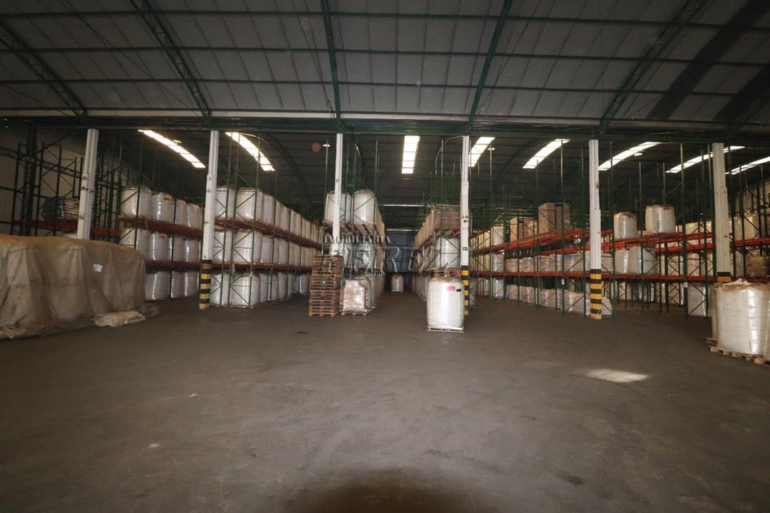 Galpão, 4600 m² para alugar no Vila Yara - Londrina/PR - Foto 1
