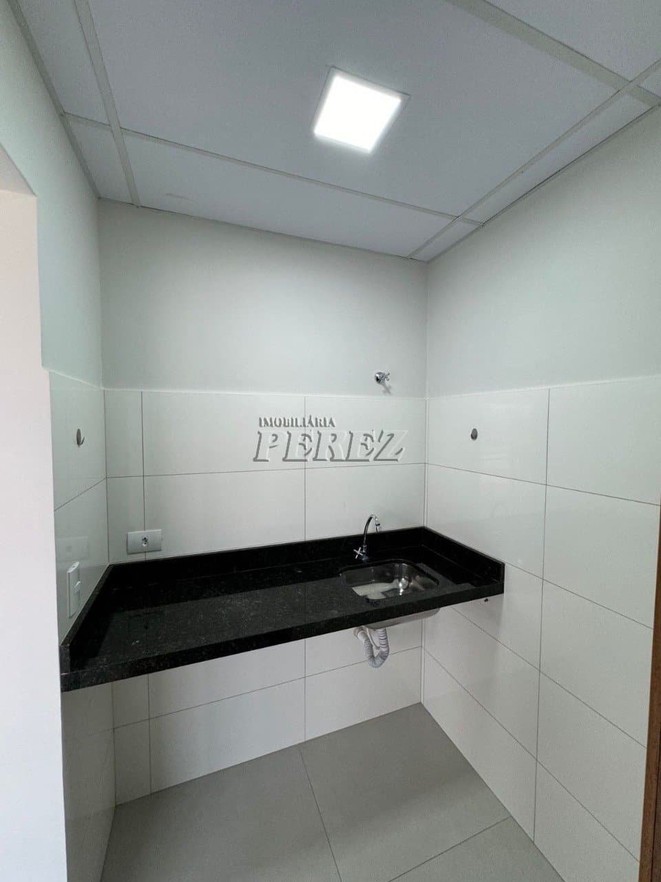 Salas, 28.61 m² para alugar no Centro - Londrina/PR - Foto 6