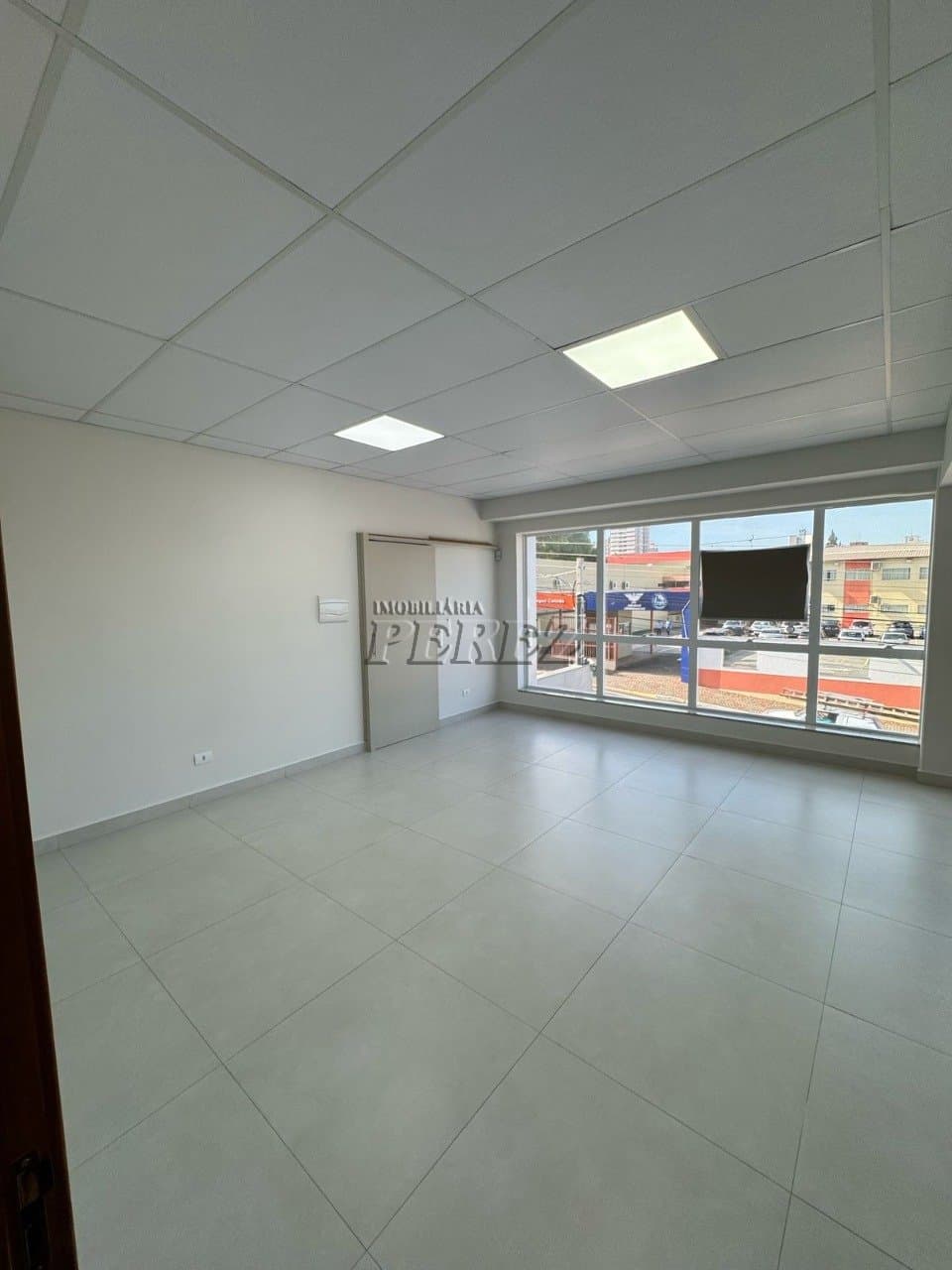 Salas, 33.66 m² para alugar no Centro - Londrina/PR - Foto 4