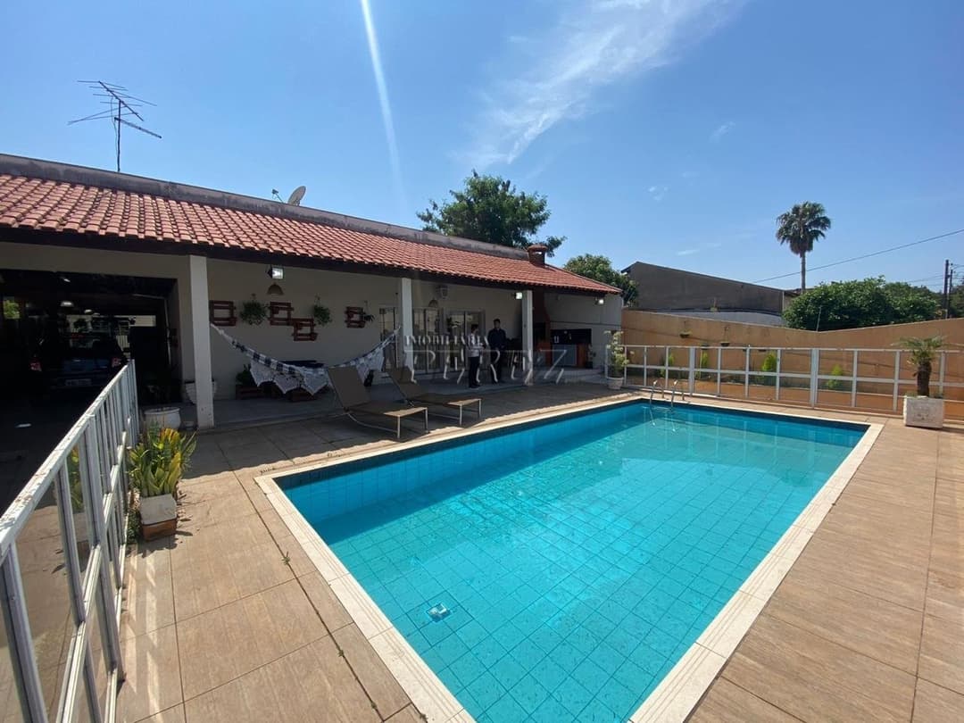 Casa, de 5 quartos, 270 m² à venda no Coroados - Londrina/PR - Foto 0