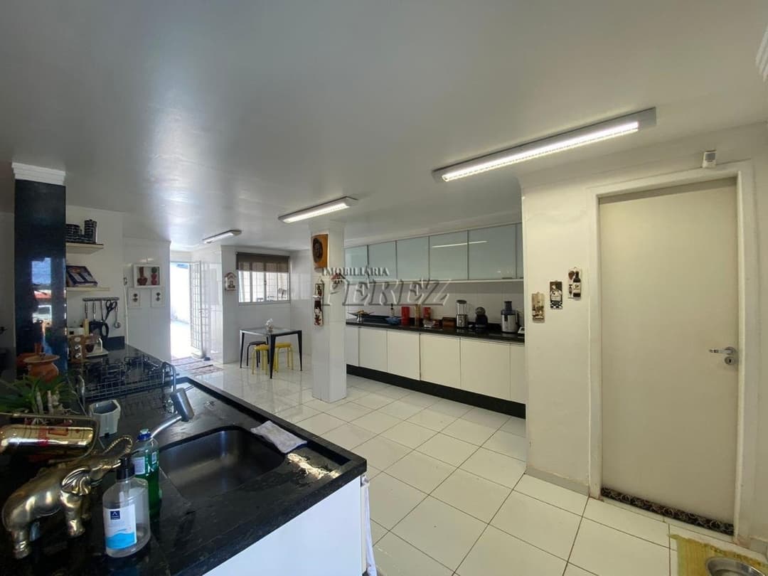 Casa, de 5 quartos, 270 m² à venda no Coroados - Londrina/PR - Foto 9