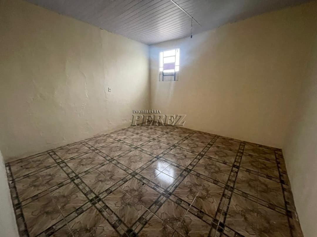 Casa Ampla à Venda no Conj. Semíramis Barros Braga - Zona Norte de Londrina - Foto 5