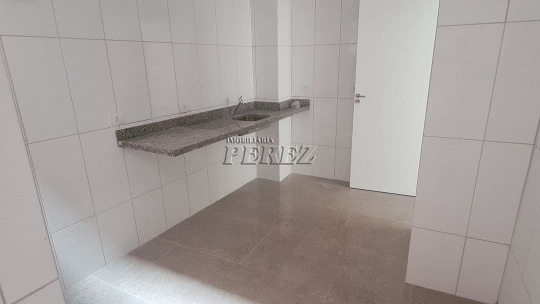 Galpão para alugar na Av. Saul Elkind região norte de Londrina. - Foto 10