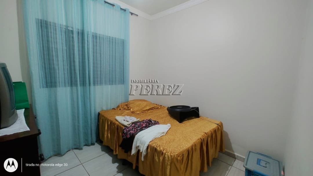 Casa Ampla à Venda com 3 Quartos, Suíte, Garagem para 5 Carros e Área Externa com Dependência - Foto 15