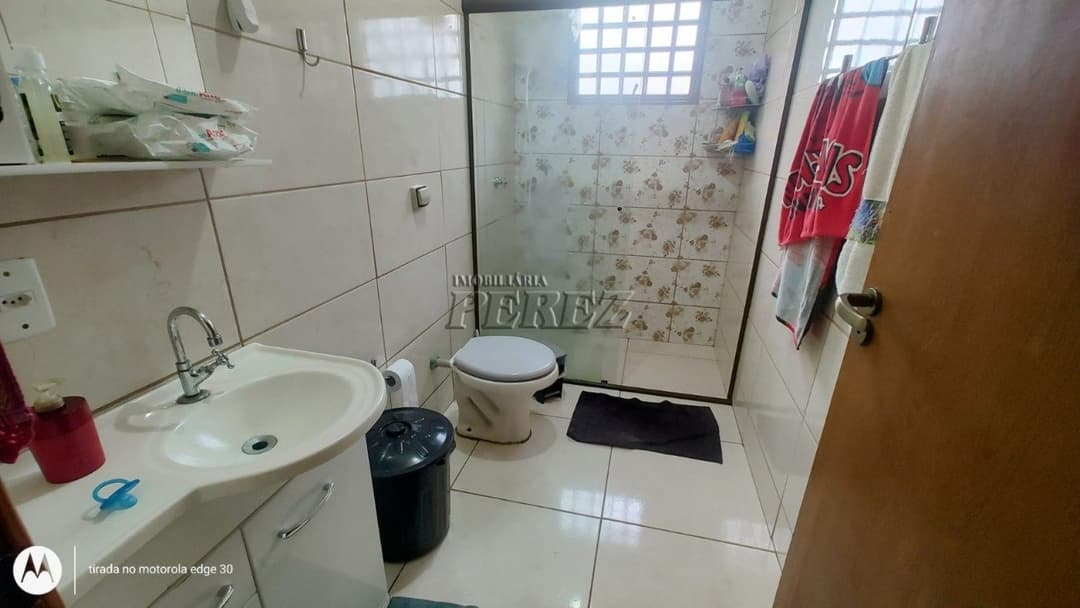 Casa Ampla à Venda com 3 Quartos, Suíte, Garagem para 5 Carros e Área Externa com Dependência - Foto 24