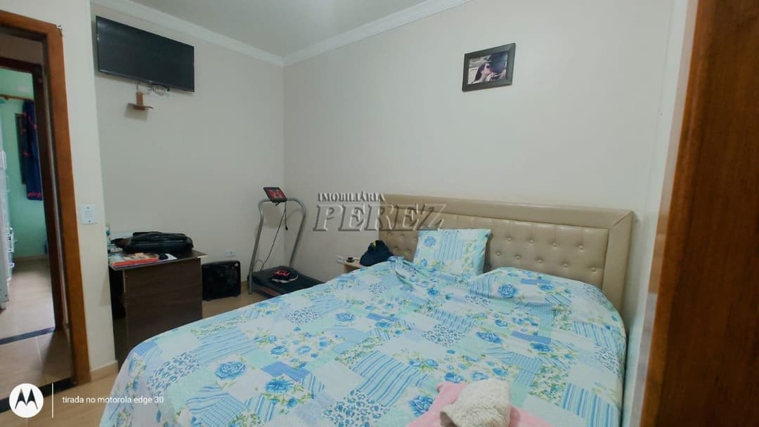 Casa Ampla à Venda com 3 Quartos, Suíte, Garagem para 5 Carros e Área Externa com Dependência - Foto 13