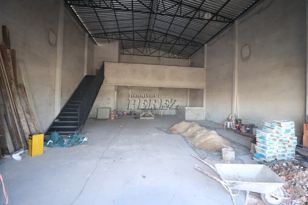 Galpão, 200 m² à venda no Milton Gavetti - Londrina/PR - Foto 1