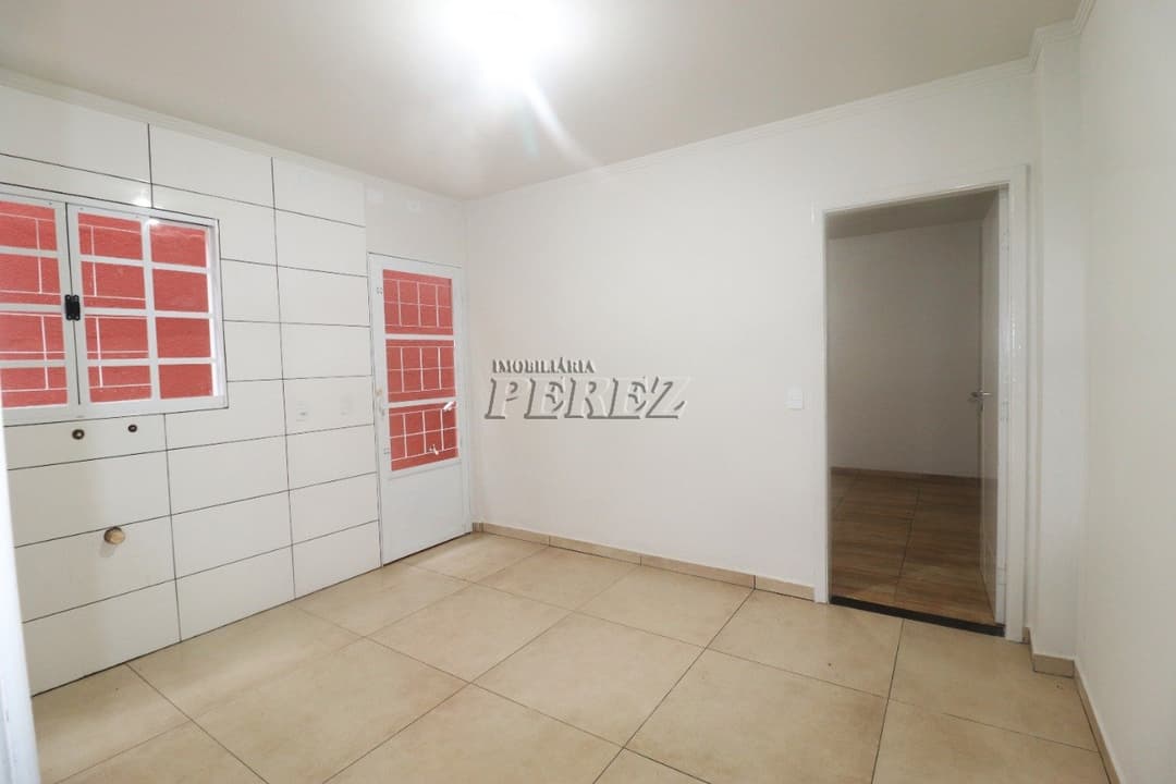 Casa, de 3 quartos, 96 m² para alugar no Bancários - Londrina/PR - Foto 5