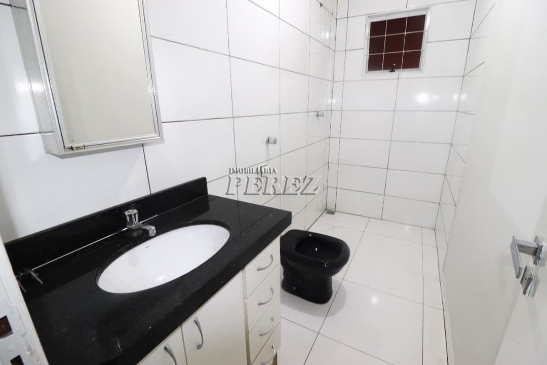Casa, de 3 quartos, 96 m² para alugar no Bancários - Londrina/PR - Foto 9