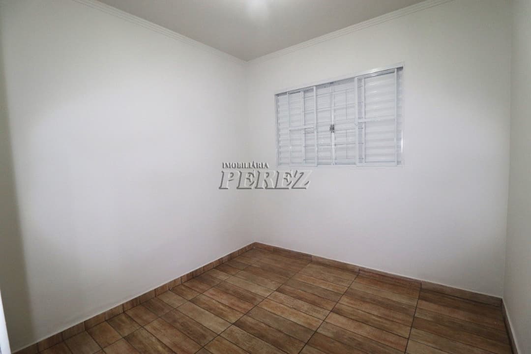 Casa, de 3 quartos, 96 m² para alugar no Bancários - Londrina/PR - Foto 10